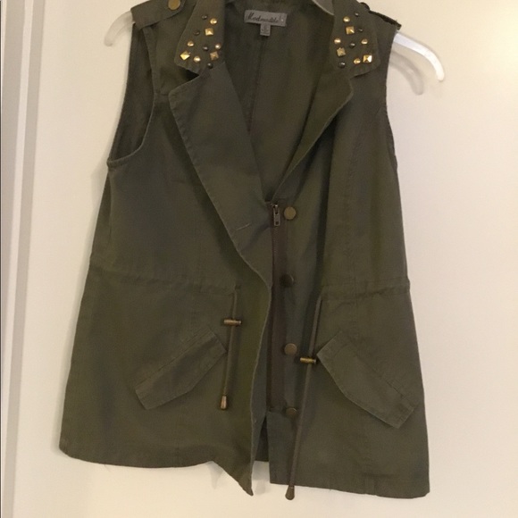 Chlad Madele Green Vest  Size Small $45 - Picture 6 of 16